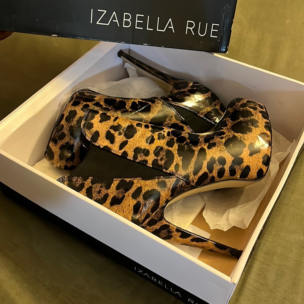 Izabella rue 👠